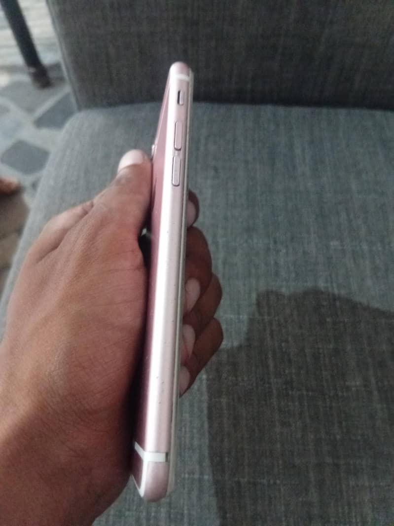 Apple iPhone 6S 2