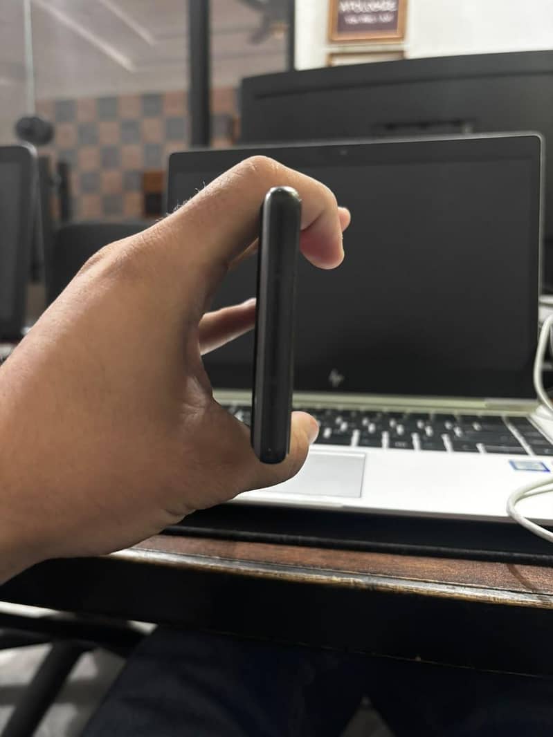 Google Pixel 6a 1