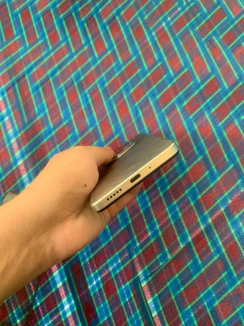 Xiaomi POCO C75 3