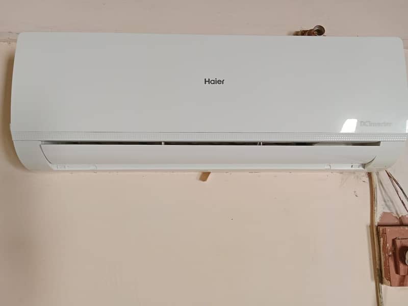 ہائر اے سی ڈی سی انوائٹر. 1.5 ٹن اوریجنل گینس ہے 0
