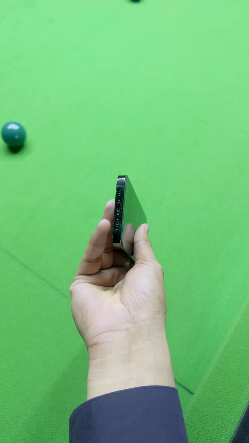 Apple iPhone 14 Pro 3