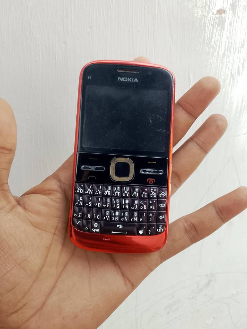 Nokia E5 4