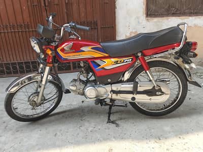Honda CD 70 model 2025