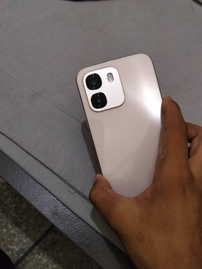 OPPO A6 0
