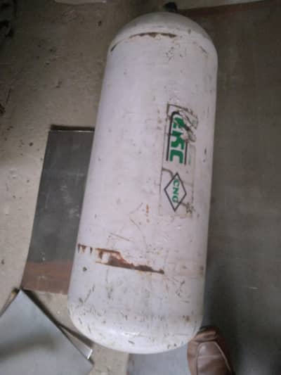 CNG kit with cylinder