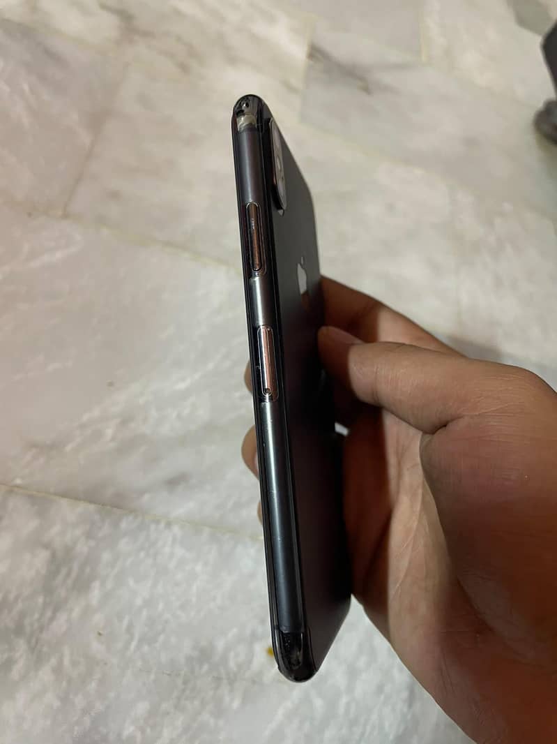 Apple iPhone X 2