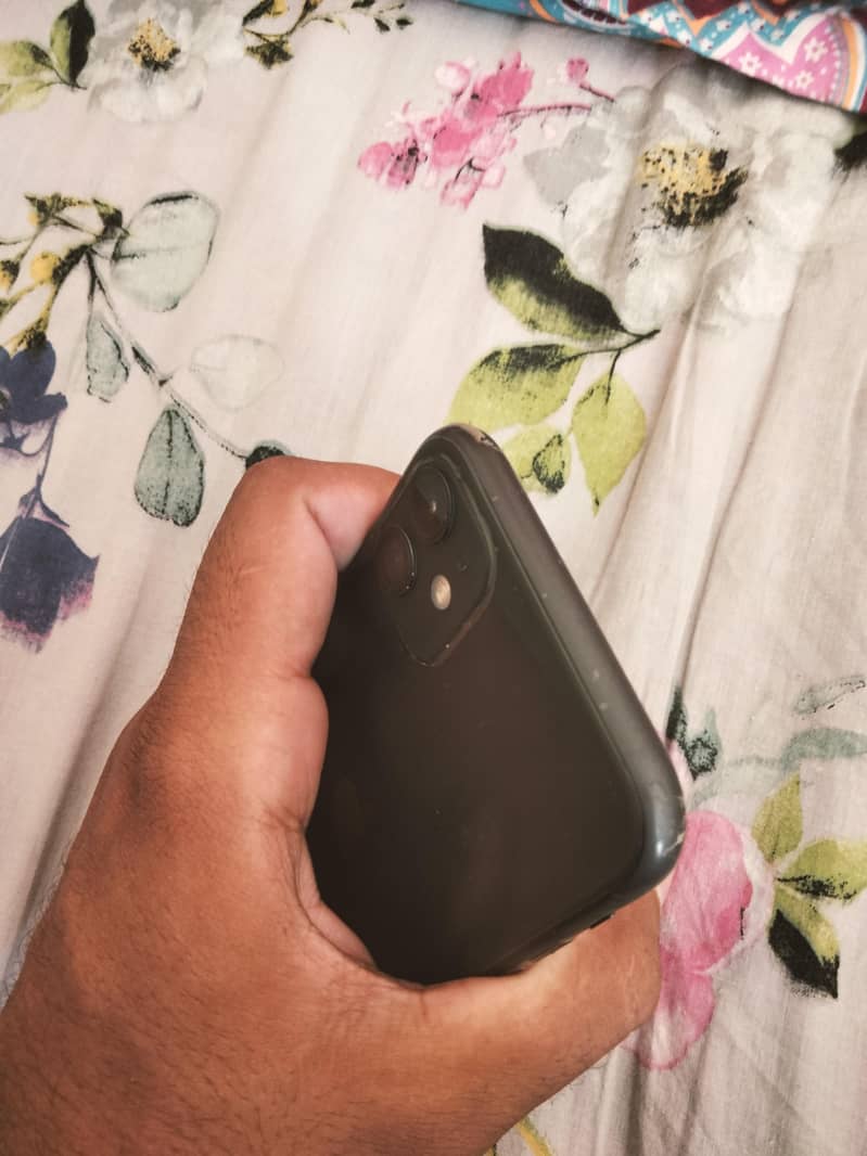 Apple iPhone 11 5
