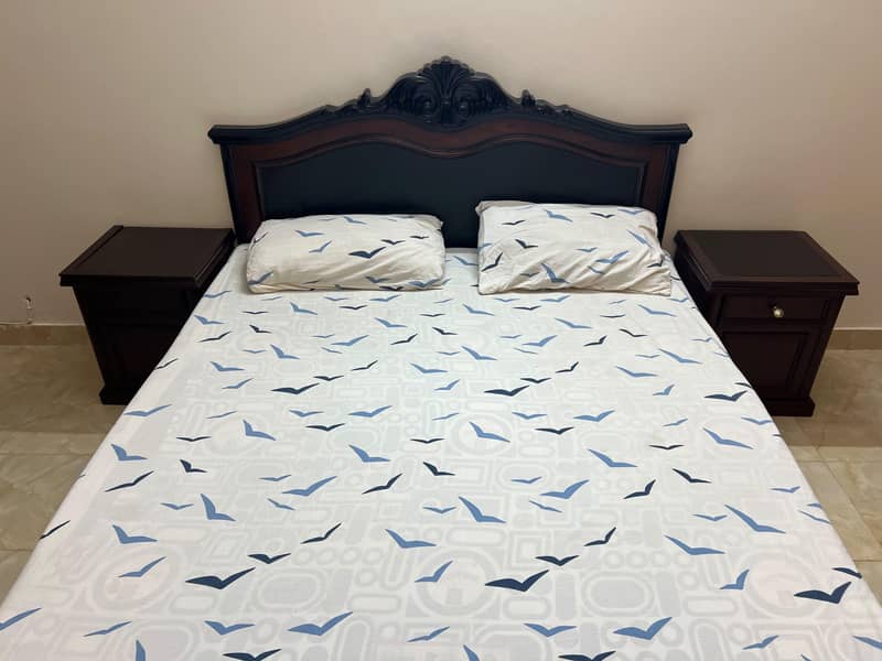 bed with sight tables 1