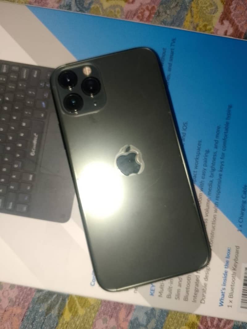 Apple iPhone 11 Pro 4