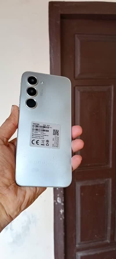 Tecno CAMON 40 Pro