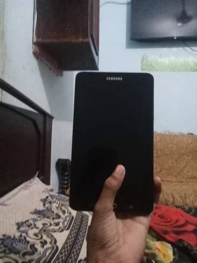 Samsung Galaxy a6 2ram 8gb storage SD card slot ok HD display