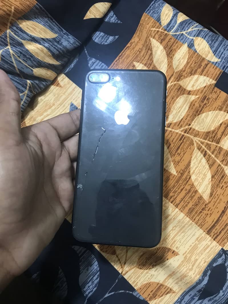 Apple iPhone 8 Plus 5
