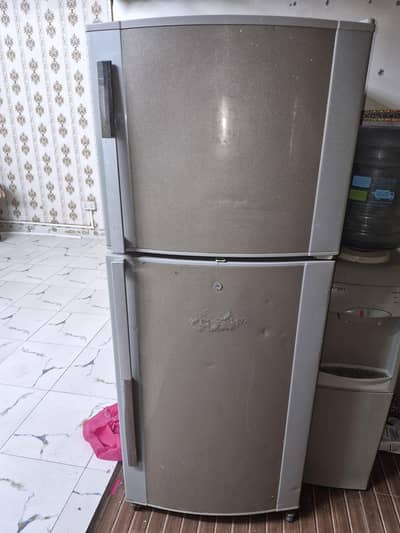 Full soze Dawlace refrigerator
