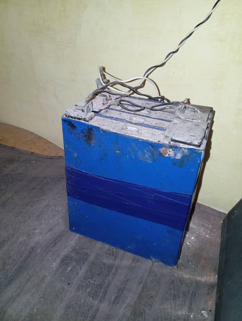Lithium 4 cell.   13volt 1