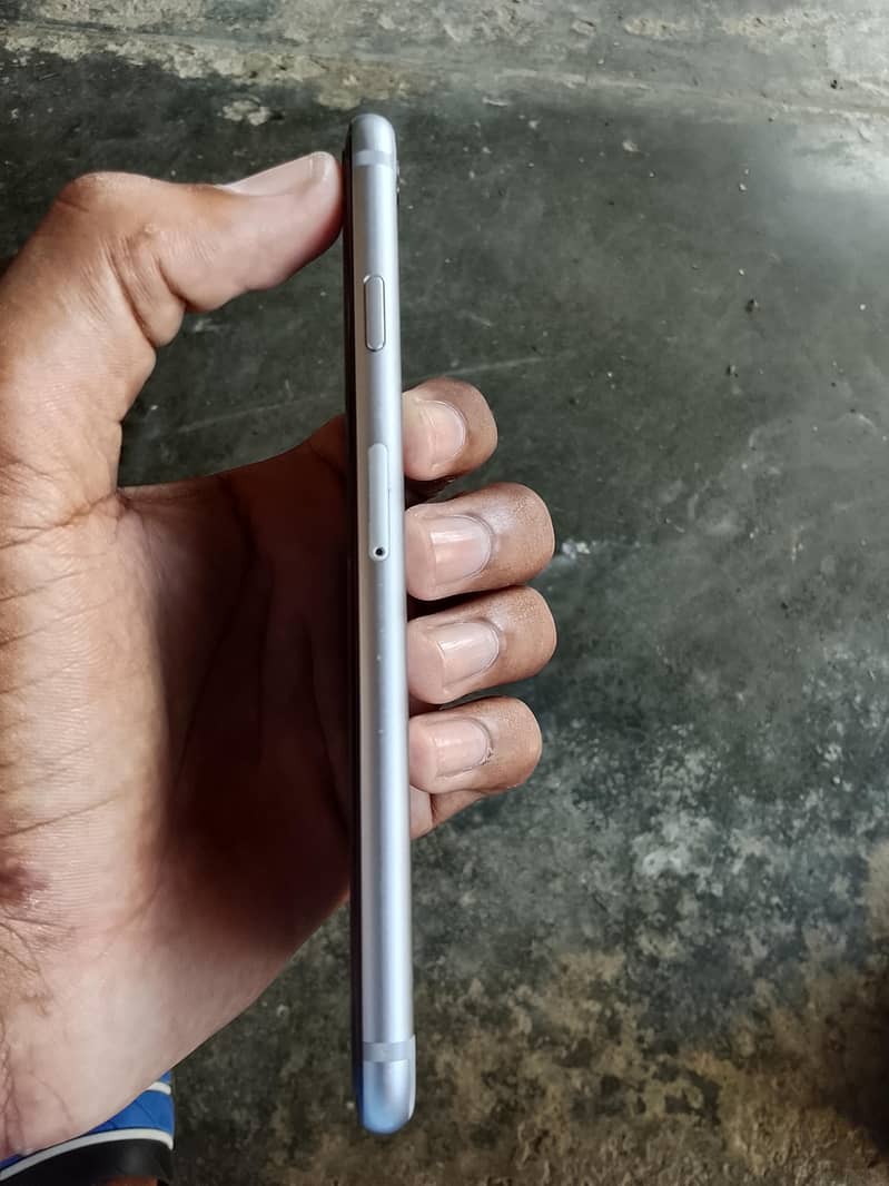 Apple iPhone 6S 3
