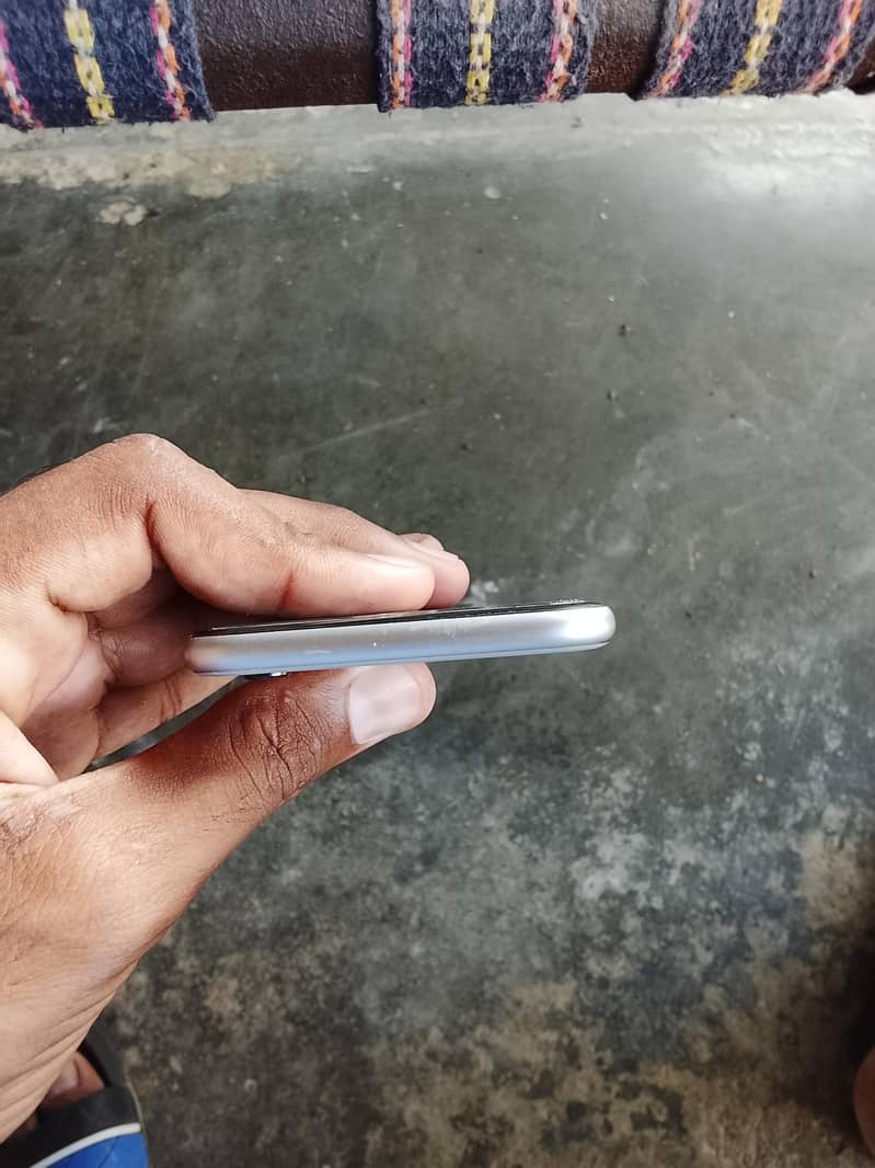 Apple iPhone 6S 6
