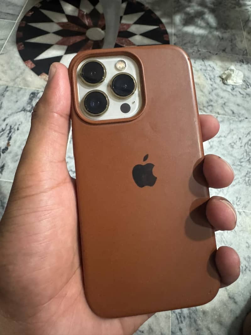 Apple iPhone 13 Pro 3