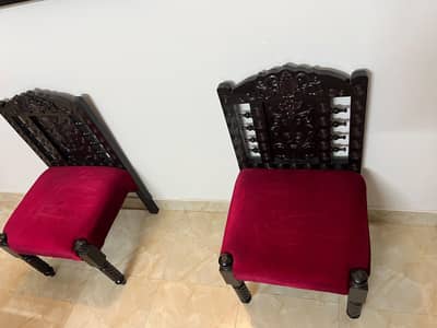 2 chairs + 2 chairs