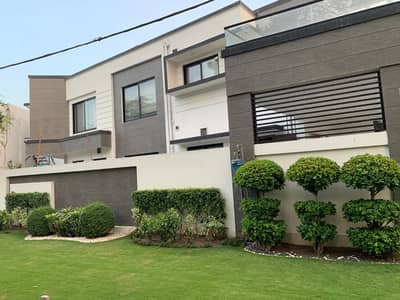 1 Kanal Brand New Ground Portion For Rent In Model Town