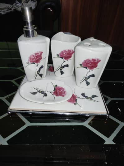 Brand New 5-Piece Ceramic Bathroom Set | Floral Rose Design | Bathroo