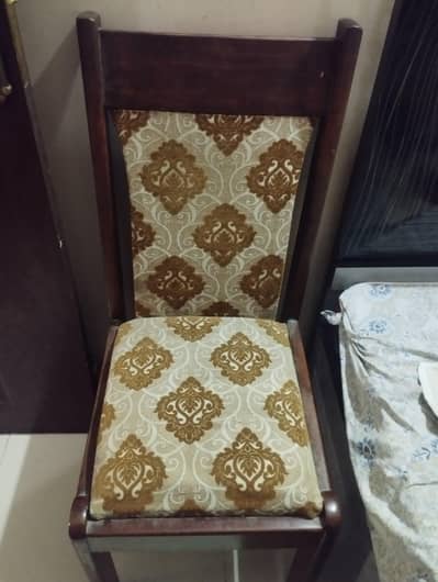 Dinning Table with 4 chairs