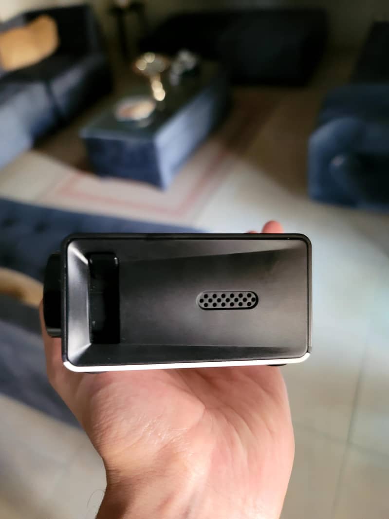 Portable mini projector 4