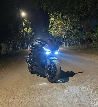 YAMAHA YZF R6