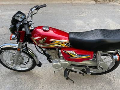 Honda CG 125/2025 1 Hand Use