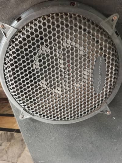 WOOFER WITH AMPLIFIER