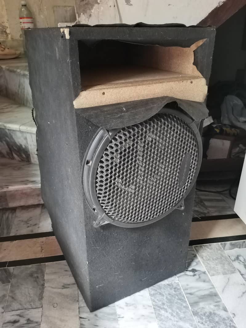 WOOFER WITH AMPLIFIER 2