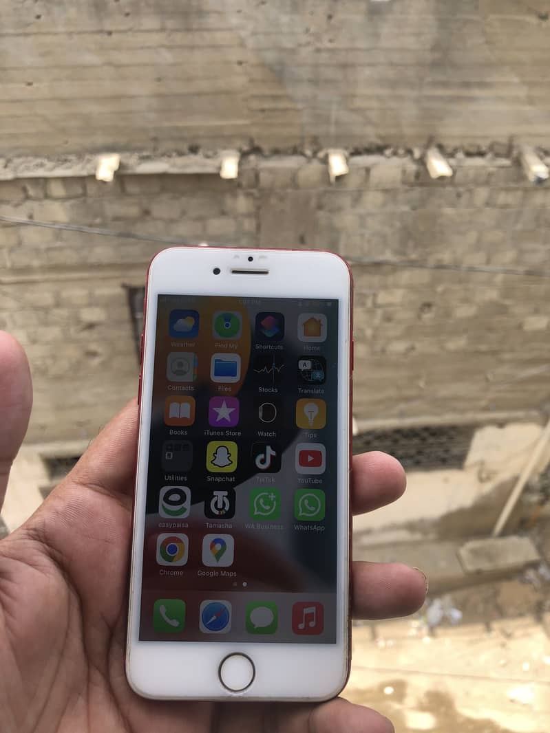Apple iPhone 7 2