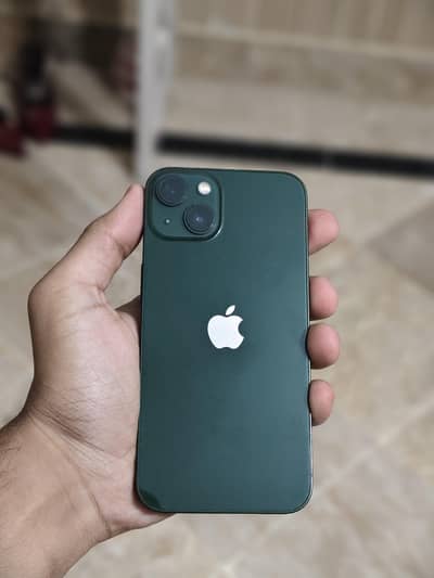 Apple iPhone 13