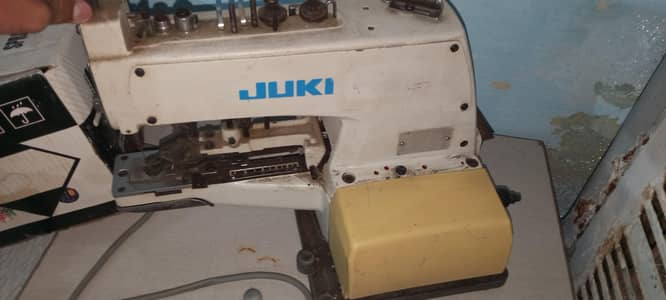 کاج اور لاک پیکو بٹن والی مشین برائے فروخت