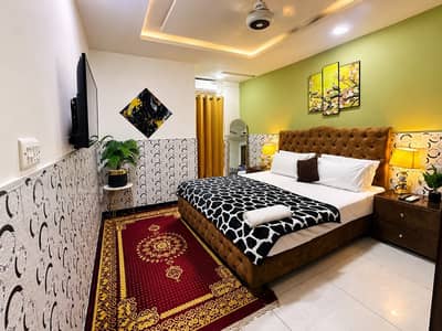 Luxury safe & secure Flat avail for per day