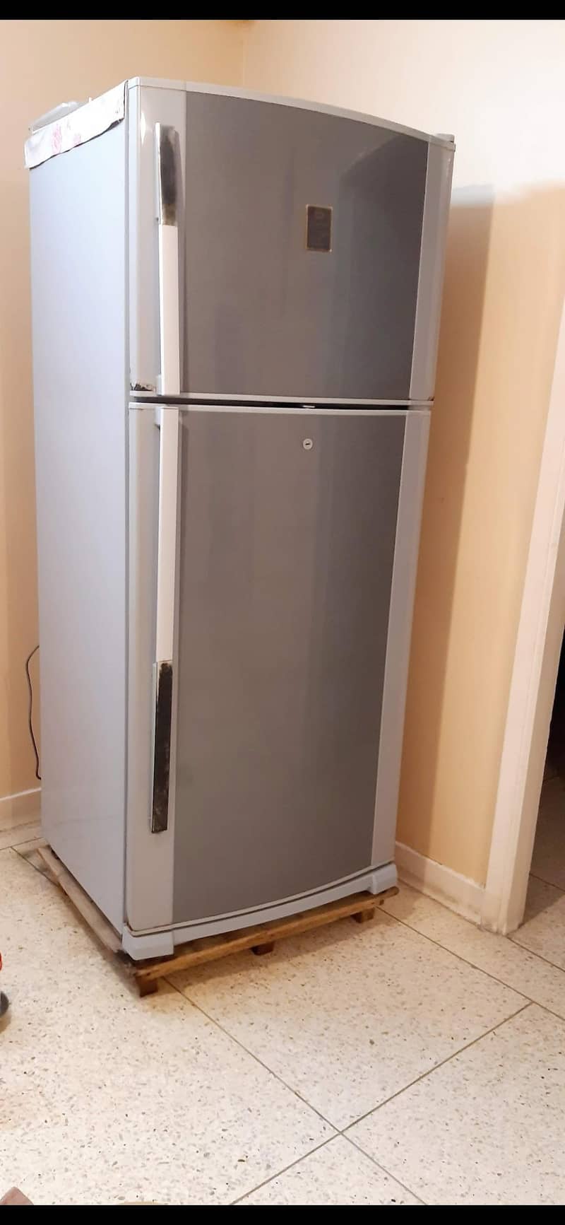 Dawlance Full size fridge 1