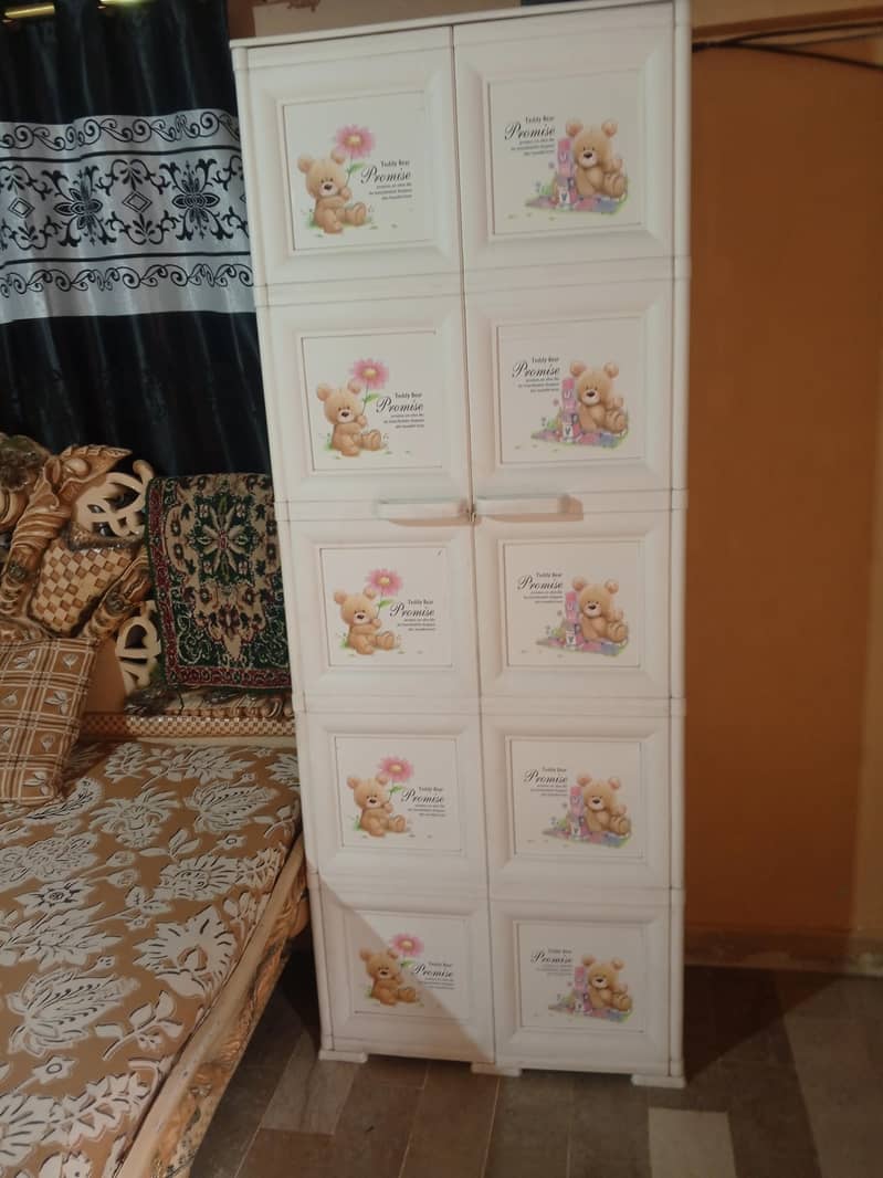 cupboard 0