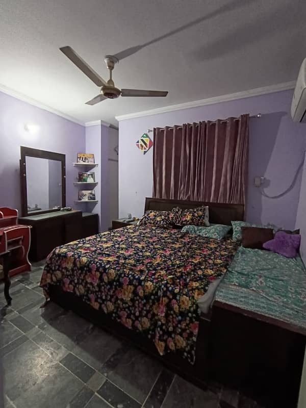 Upper portion for Rent 3