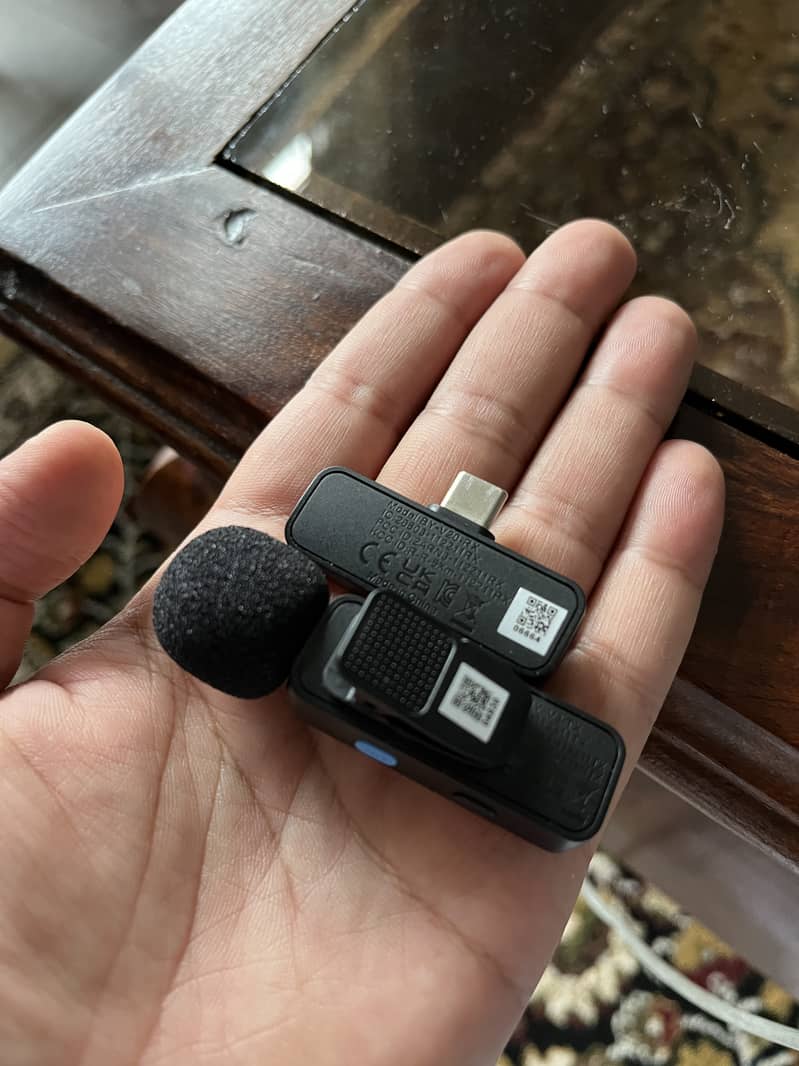 Boya wireless mic v20 3