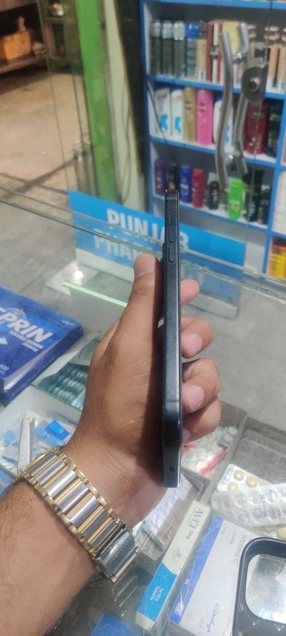 Apple iPhone 15 plus 1