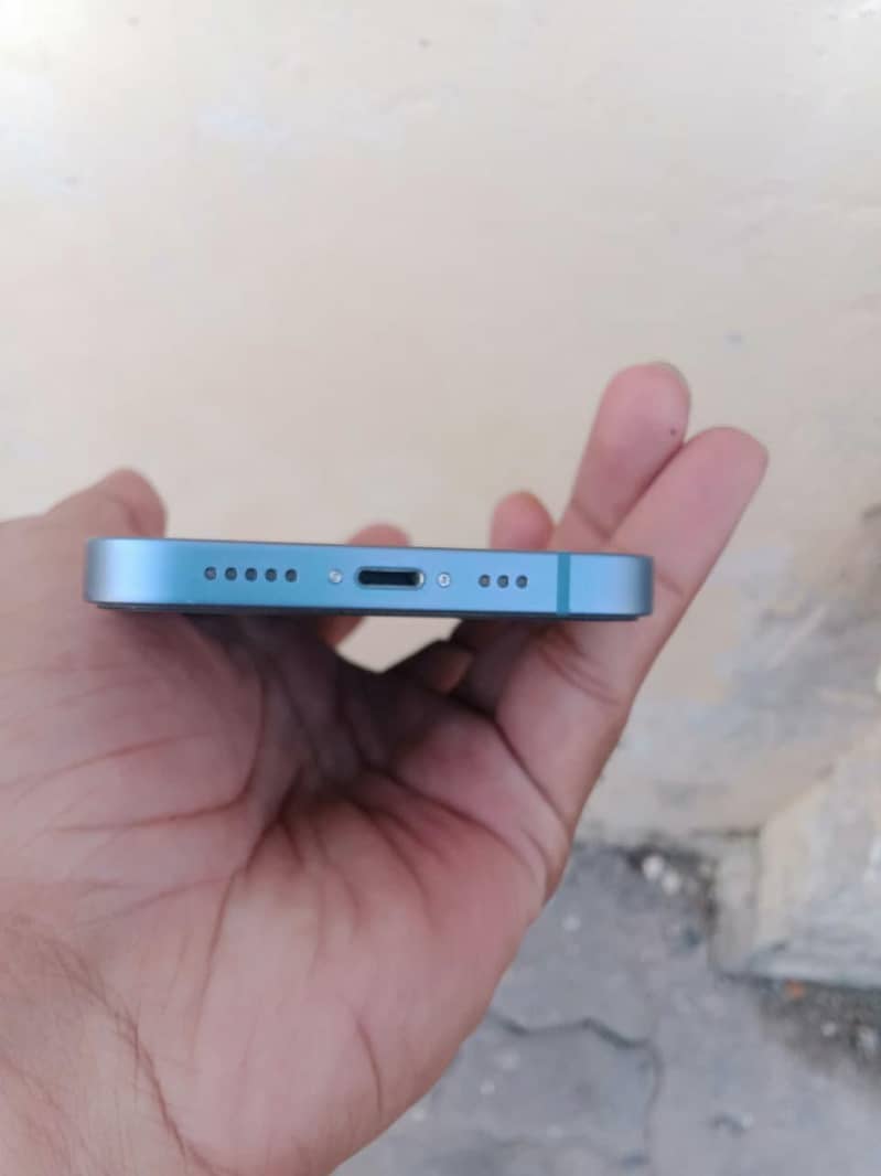 Apple iPhone 14 2