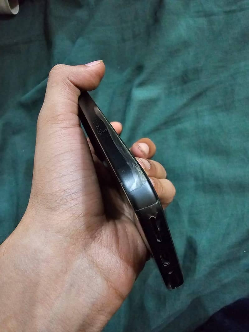 Google Pixel 9 6