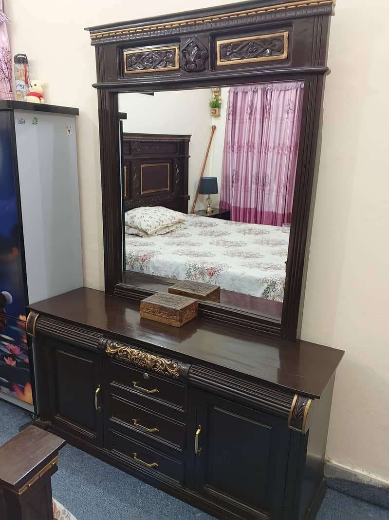 Full Solid wood king size bed set 1