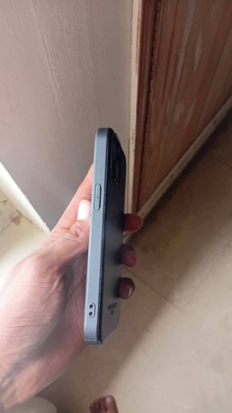 Apple iPhone 15 2
