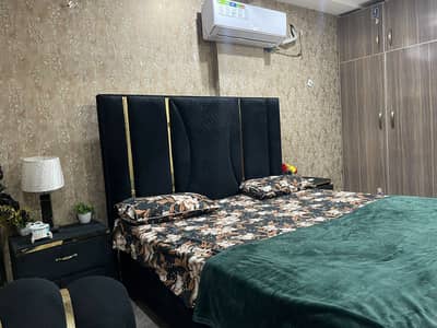 one bed Daily basis Apartment in rent bahria town lahore Sector C