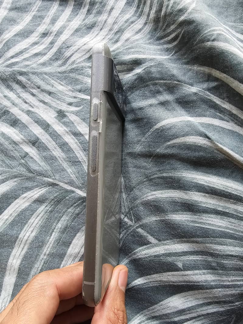 Google Pixel 8 2