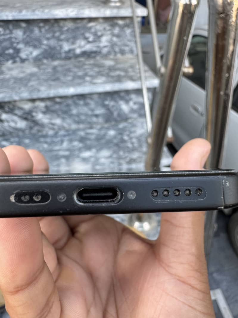 Apple iPhone 15 3