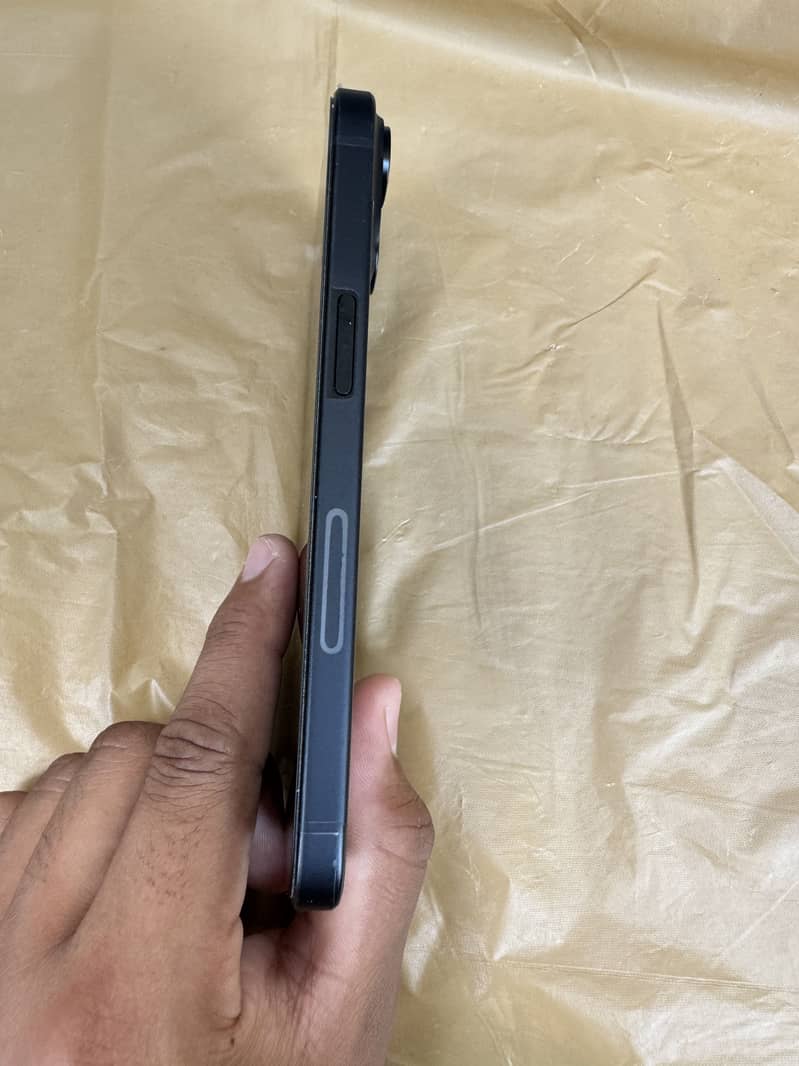 Apple iPhone 15 7