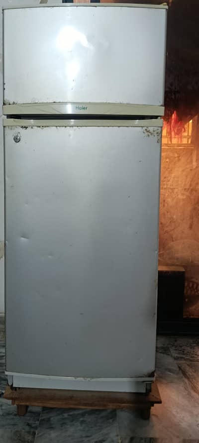 Haier Refrigerator Model: HRF-253E