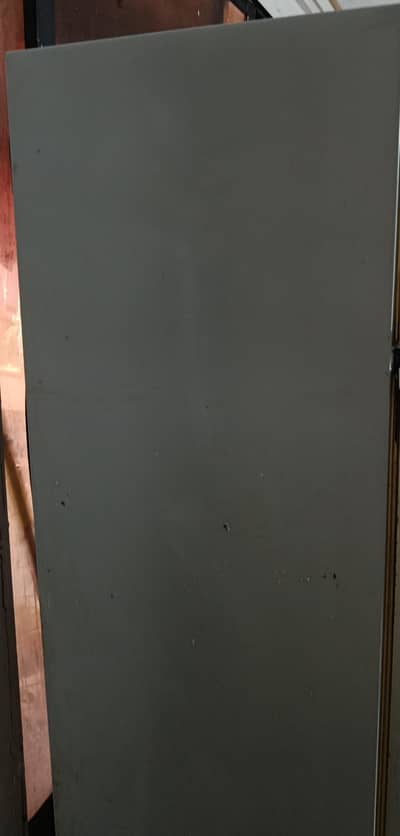 Haier Refrigerator Model: HRF-253E