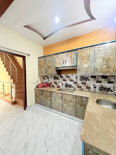 3.5 Marla VVIP 1st Floor portion For rent 0333.3333506